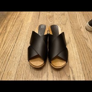 BJORK Swedish Comfort 
Women's EEVI Criss-Cross Leather Wooden Clog Sandals